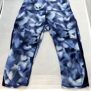 Lululemon Train Times Crop 17"